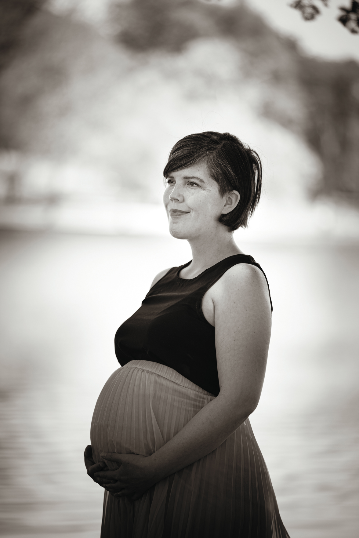 In Kendra DeColo’s New Collection of Poetry, Motherhood Is Hardcore